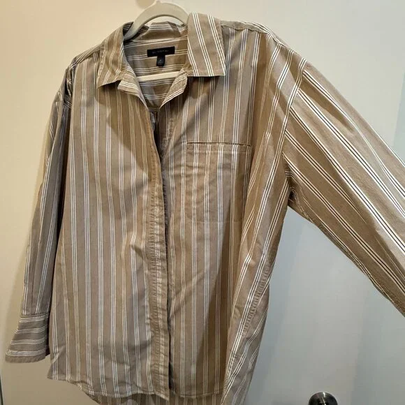 Banana Republic Tan Cream Striped Button-Down Shirt Size M Casual Work Top - Picture 3 of 7